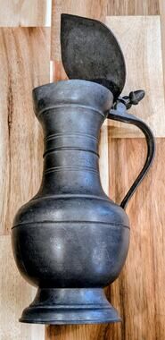 Vintage Antique Pewter Flagon Pitcher Double Acorn Thumbpiece Hinged Lid 10"